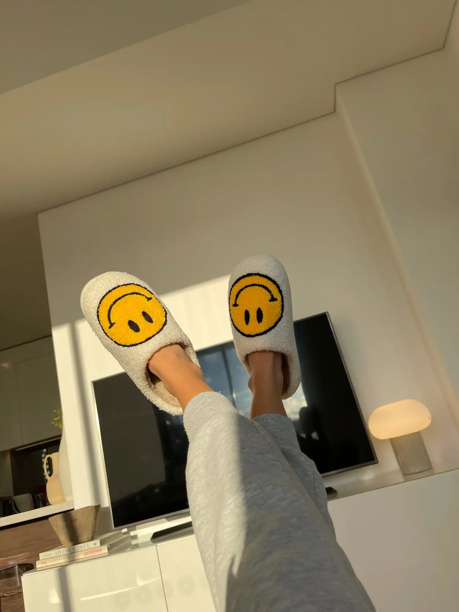 OSmile2 Smiley Face Slipper Review