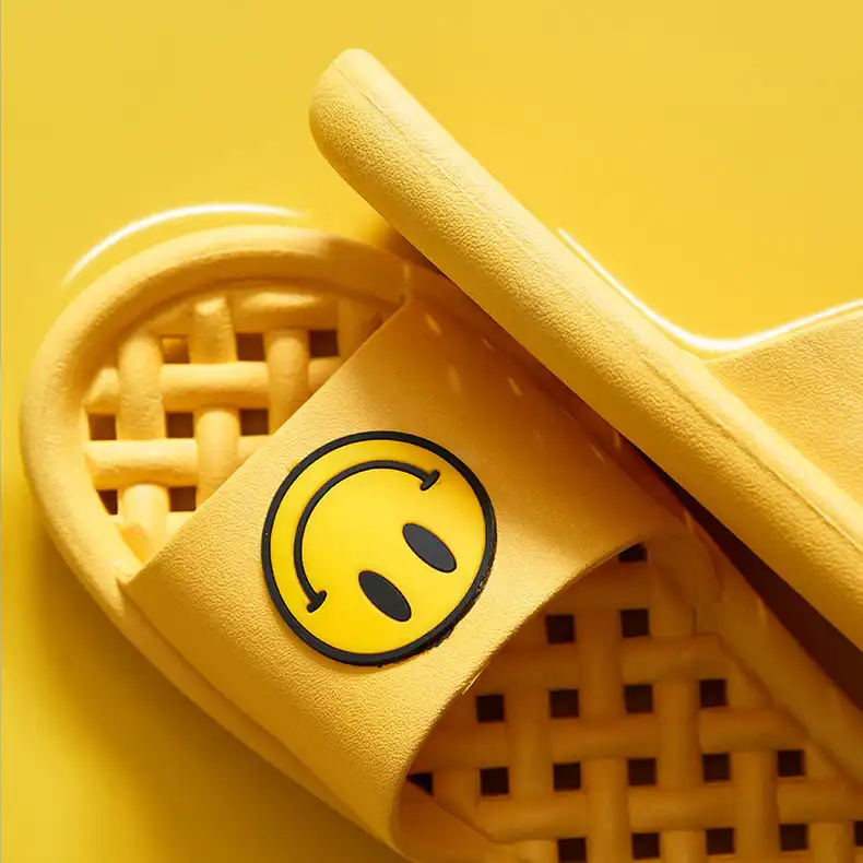 Shower Smiley Sandal Slippers with Holes-Detail