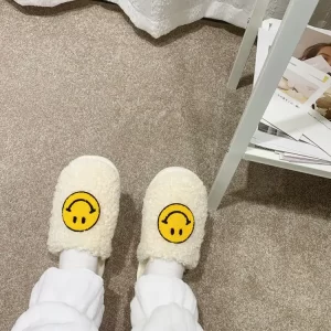 Solid Color Faux Plush Smiley Face Slippers -White