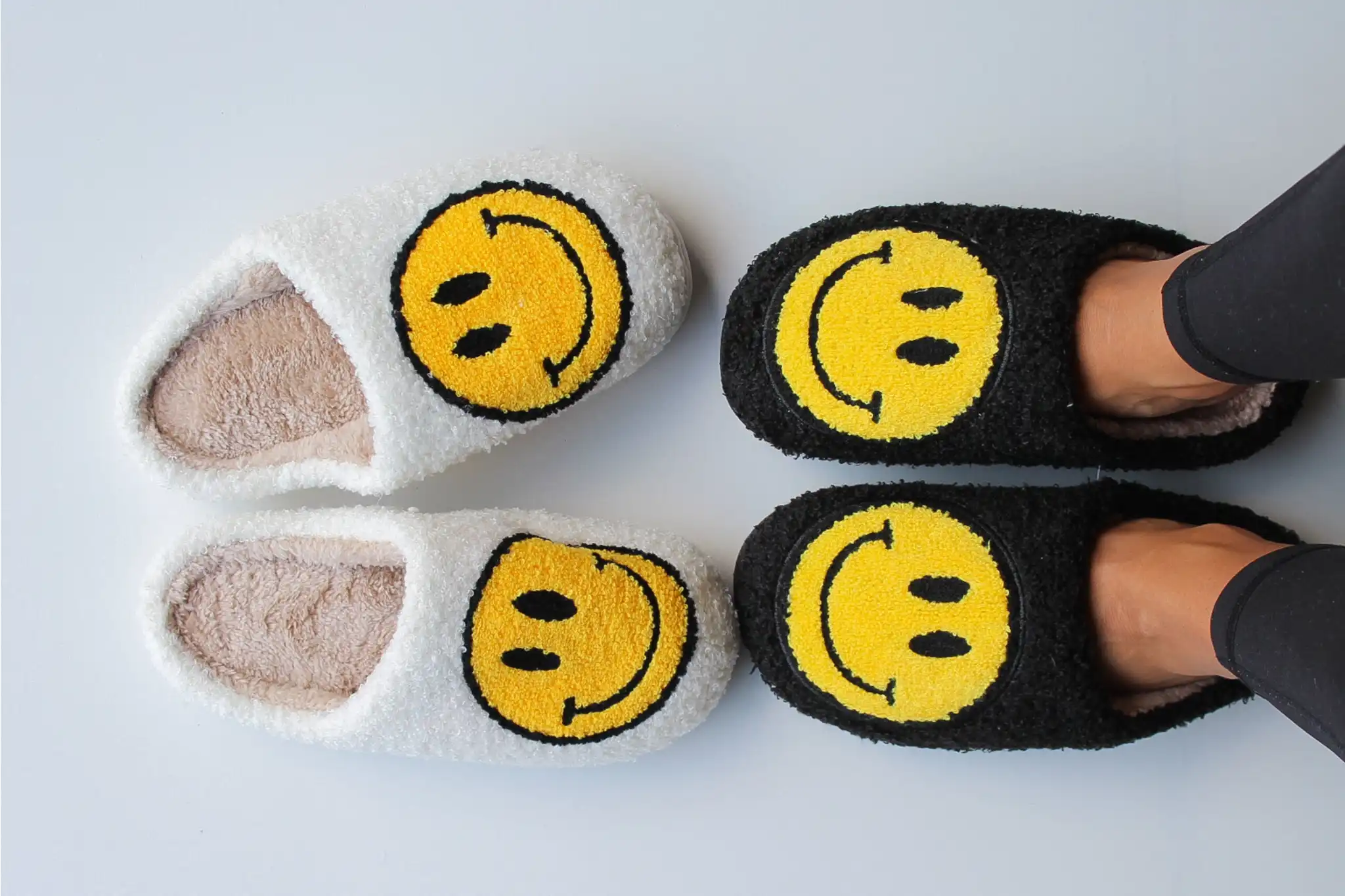 men's smiley face slippers