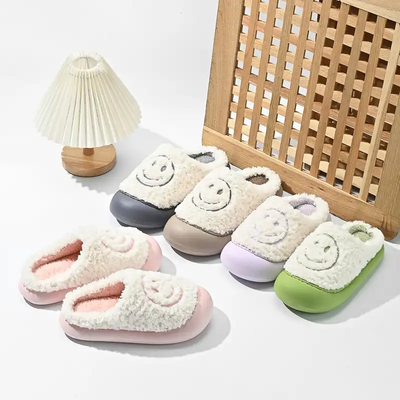 Cute Little Sheep Smiley Face Slippers